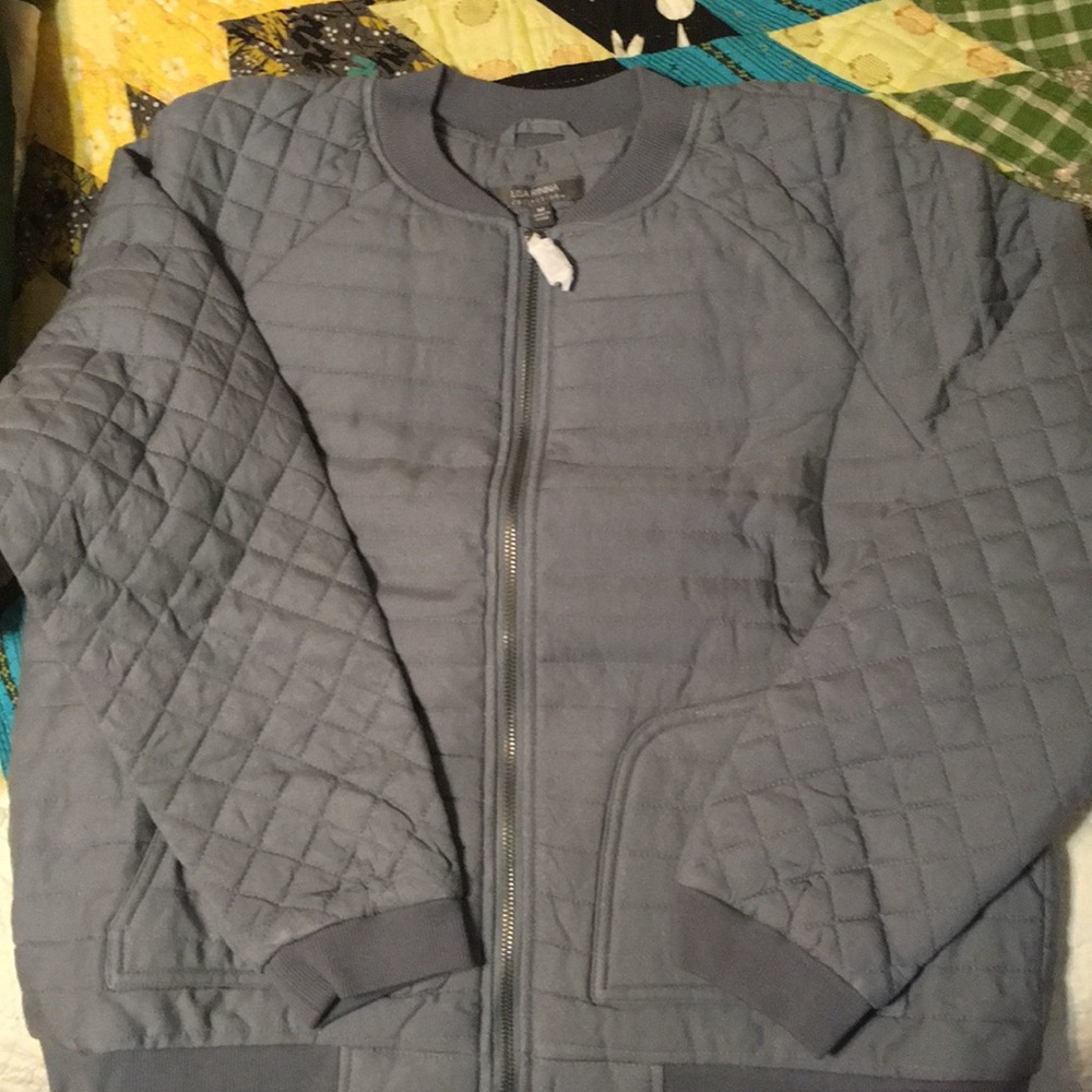 Quilted Lisa Rinna jacket. New condition